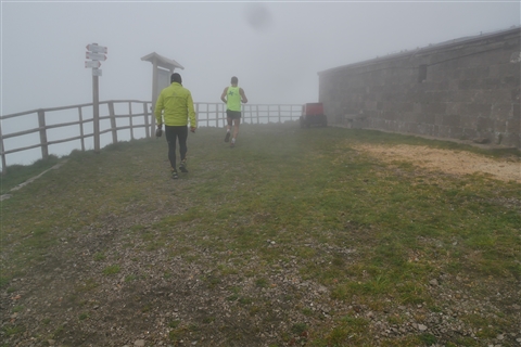 TRAIL di PIZZO San Michele N°3157 FOTO scattate a raffica in VETTA da Peppe Dalessio con nebbia e gran freddo - foto 13