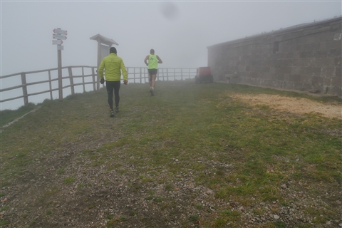 TRAIL di PIZZO San Michele N°3157 FOTO scattate a raffica in VETTA da Peppe Dalessio con nebbia e gran freddo - foto 14