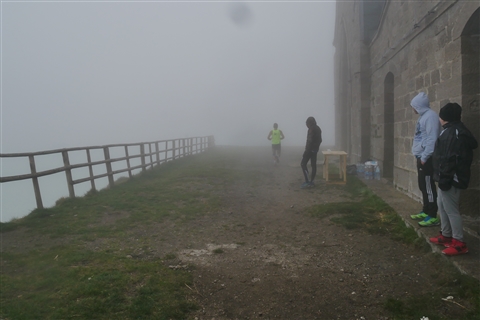 TRAIL di PIZZO San Michele N°3157 FOTO scattate a raffica in VETTA da Peppe Dalessio con nebbia e gran freddo - foto 16