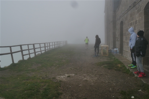 TRAIL di PIZZO San Michele N°3157 FOTO scattate a raffica in VETTA da Peppe Dalessio con nebbia e gran freddo - foto 17