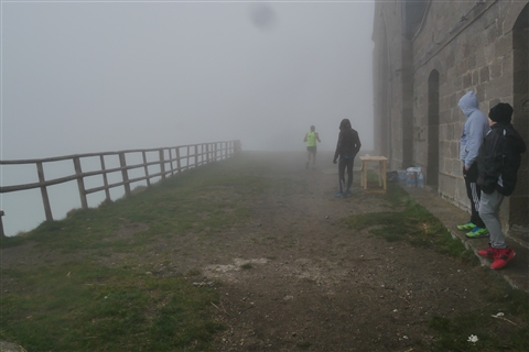 TRAIL di PIZZO San Michele N°3157 FOTO scattate a raffica in VETTA da Peppe Dalessio con nebbia e gran freddo - foto 18