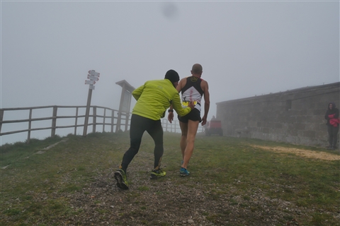 TRAIL di PIZZO San Michele N°3157 FOTO scattate a raffica in VETTA da Peppe Dalessio con nebbia e gran freddo - foto 36