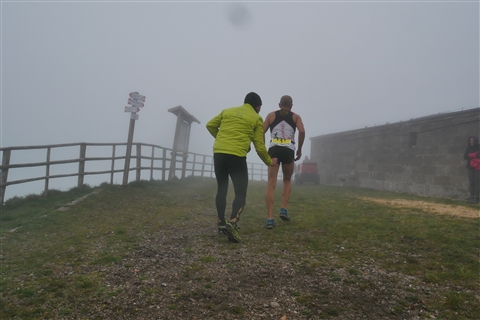 TRAIL di PIZZO San Michele N°3157 FOTO scattate a raffica in VETTA da Peppe Dalessio con nebbia e gran freddo - foto 39