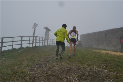 TRAIL di PIZZO San Michele N°3157 FOTO scattate a raffica in VETTA da Peppe Dalessio con nebbia e gran freddo - foto 40