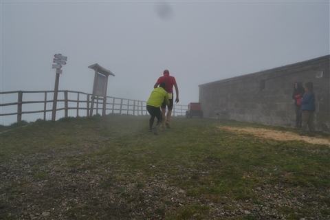 TRAIL di PIZZO San Michele N°3157 FOTO scattate a raffica in VETTA da Peppe Dalessio con nebbia e gran freddo - foto 77