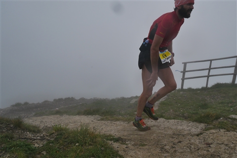 TRAIL di PIZZO San Michele N°3157 FOTO scattate a raffica in VETTA da Peppe Dalessio con nebbia e gran freddo - foto 166