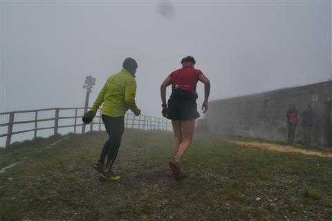 TRAIL di PIZZO San Michele N°3157 FOTO scattate a raffica in VETTA da Peppe Dalessio con nebbia e gran freddo - foto 191