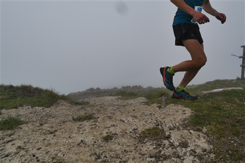 TRAIL di PIZZO San Michele N°3157 FOTO scattate a raffica in VETTA da Peppe Dalessio con nebbia e gran freddo - foto 225