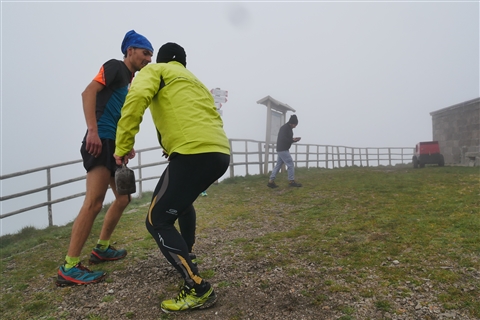 TRAIL di PIZZO San Michele N°3157 FOTO scattate a raffica in VETTA da Peppe Dalessio con nebbia e gran freddo - foto 230