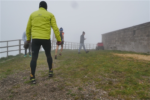 TRAIL di PIZZO San Michele N°3157 FOTO scattate a raffica in VETTA da Peppe Dalessio con nebbia e gran freddo - foto 244