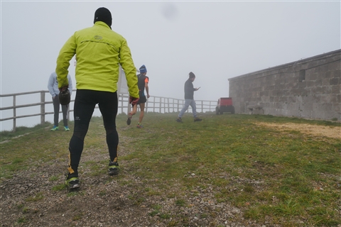 TRAIL di PIZZO San Michele N°3157 FOTO scattate a raffica in VETTA da Peppe Dalessio con nebbia e gran freddo - foto 245