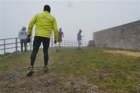 TRAIL di PIZZO San Michele N°3157 FOTO scattate a raffica in VETTA da Peppe Dalessio con nebbia e gran freddo - foto 247