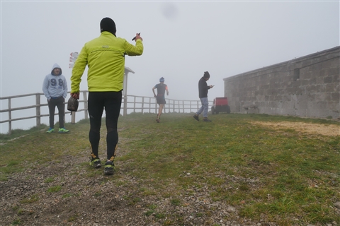 TRAIL di PIZZO San Michele N°3157 FOTO scattate a raffica in VETTA da Peppe Dalessio con nebbia e gran freddo - foto 252