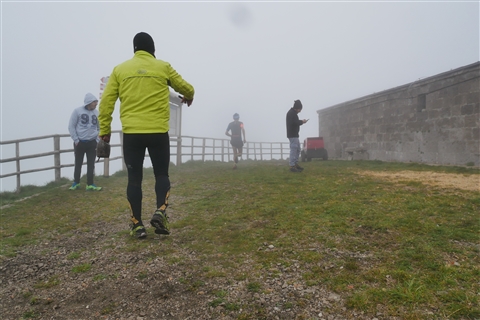 TRAIL di PIZZO San Michele N°3157 FOTO scattate a raffica in VETTA da Peppe Dalessio con nebbia e gran freddo - foto 254