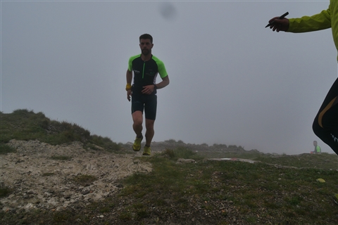 TRAIL di PIZZO San Michele N°3157 FOTO scattate a raffica in VETTA da Peppe Dalessio con nebbia e gran freddo - foto 265