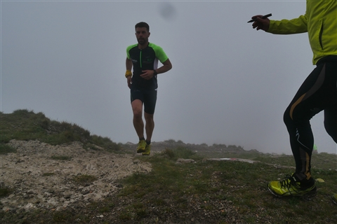TRAIL di PIZZO San Michele N°3157 FOTO scattate a raffica in VETTA da Peppe Dalessio con nebbia e gran freddo - foto 266