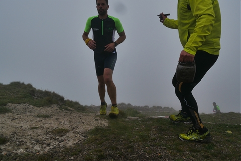 TRAIL di PIZZO San Michele N°3157 FOTO scattate a raffica in VETTA da Peppe Dalessio con nebbia e gran freddo - foto 269
