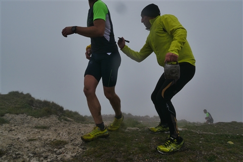 TRAIL di PIZZO San Michele N°3157 FOTO scattate a raffica in VETTA da Peppe Dalessio con nebbia e gran freddo - foto 273