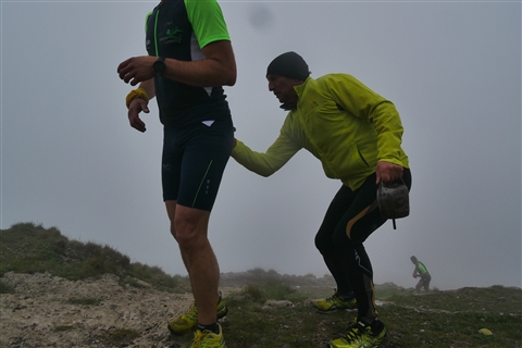 TRAIL di PIZZO San Michele N°3157 FOTO scattate a raffica in VETTA da Peppe Dalessio con nebbia e gran freddo - foto 277