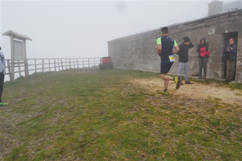 TRAIL di PIZZO San Michele N°3157 FOTO scattate a raffica in VETTA da Peppe Dalessio con nebbia e gran freddo - foto 283