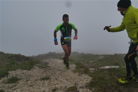 TRAIL di PIZZO San Michele N°3157 FOTO scattate a raffica in VETTA da Peppe Dalessio con nebbia e gran freddo - foto 295