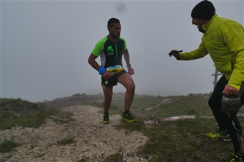 TRAIL di PIZZO San Michele N°3157 FOTO scattate a raffica in VETTA da Peppe Dalessio con nebbia e gran freddo - foto 297