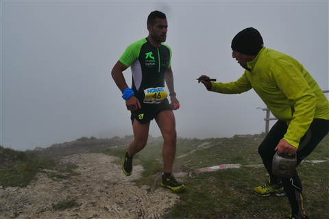 TRAIL di PIZZO San Michele N°3157 FOTO scattate a raffica in VETTA da Peppe Dalessio con nebbia e gran freddo - foto 299