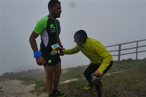 TRAIL di PIZZO San Michele N°3157 FOTO scattate a raffica in VETTA da Peppe Dalessio con nebbia e gran freddo - foto 306