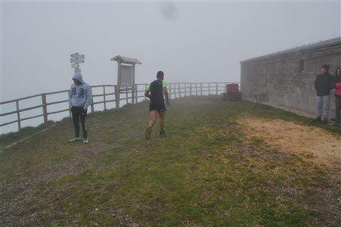 TRAIL di PIZZO San Michele N°3157 FOTO scattate a raffica in VETTA da Peppe Dalessio con nebbia e gran freddo - foto 314