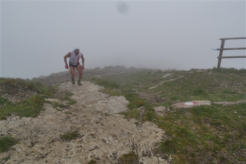 TRAIL di PIZZO San Michele N°3157 FOTO scattate a raffica in VETTA da Peppe Dalessio con nebbia e gran freddo - foto 333