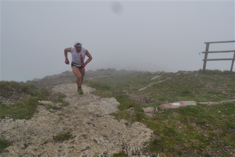 TRAIL di PIZZO San Michele N°3157 FOTO scattate a raffica in VETTA da Peppe Dalessio con nebbia e gran freddo - foto 340