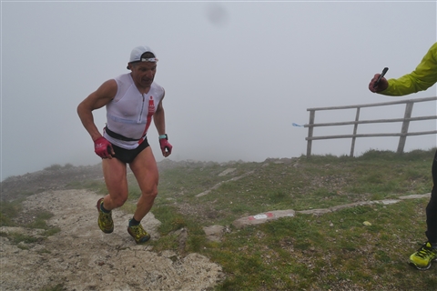TRAIL di PIZZO San Michele N°3157 FOTO scattate a raffica in VETTA da Peppe Dalessio con nebbia e gran freddo - foto 350