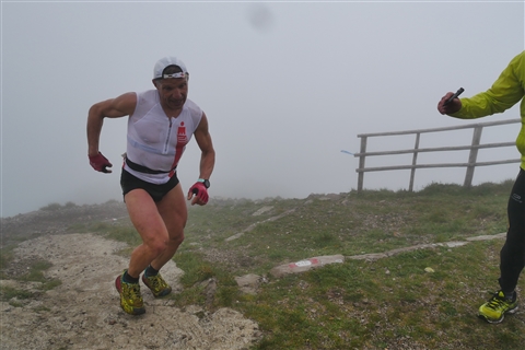 TRAIL di PIZZO San Michele N°3157 FOTO scattate a raffica in VETTA da Peppe Dalessio con nebbia e gran freddo - foto 351