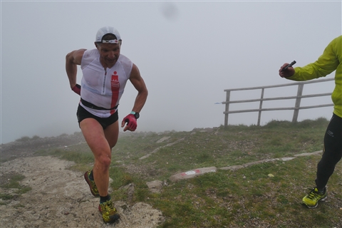 TRAIL di PIZZO San Michele N°3157 FOTO scattate a raffica in VETTA da Peppe Dalessio con nebbia e gran freddo - foto 352