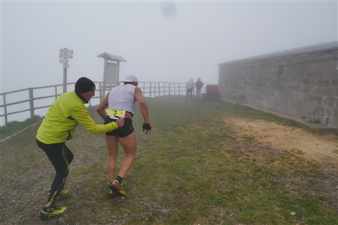 TRAIL di PIZZO San Michele N°3157 FOTO scattate a raffica in VETTA da Peppe Dalessio con nebbia e gran freddo - foto 354