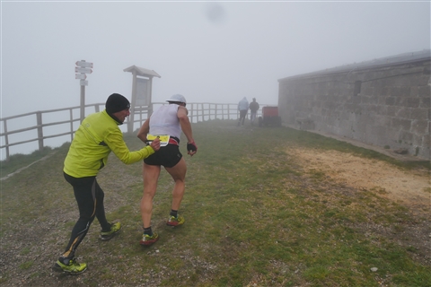 TRAIL di PIZZO San Michele N°3157 FOTO scattate a raffica in VETTA da Peppe Dalessio con nebbia e gran freddo - foto 355