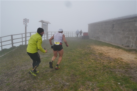 TRAIL di PIZZO San Michele N°3157 FOTO scattate a raffica in VETTA da Peppe Dalessio con nebbia e gran freddo - foto 357