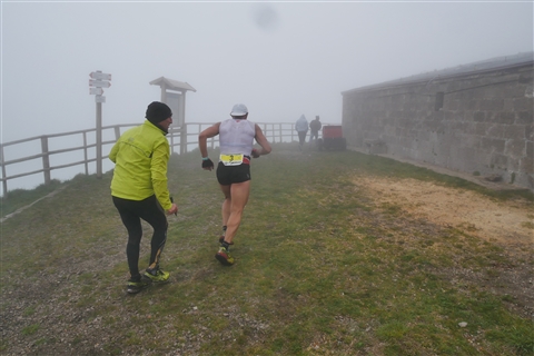 TRAIL di PIZZO San Michele N°3157 FOTO scattate a raffica in VETTA da Peppe Dalessio con nebbia e gran freddo - foto 358