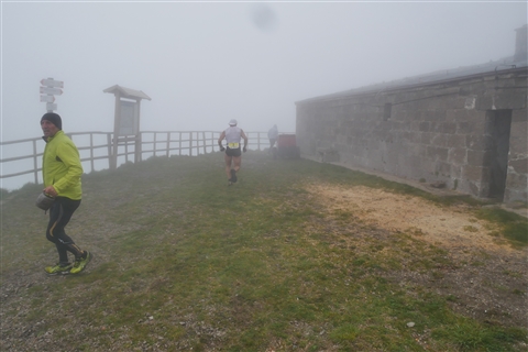 TRAIL di PIZZO San Michele N°3157 FOTO scattate a raffica in VETTA da Peppe Dalessio con nebbia e gran freddo - foto 371