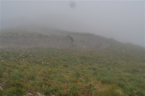 TRAIL di PIZZO San Michele N°3157 FOTO scattate a raffica in VETTA da Peppe Dalessio con nebbia e gran freddo - foto 383
