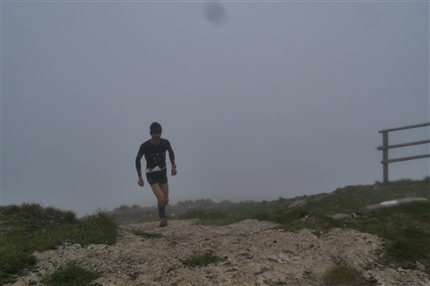 TRAIL di PIZZO San Michele N°3157 FOTO scattate a raffica in VETTA da Peppe Dalessio con nebbia e gran freddo - foto 390