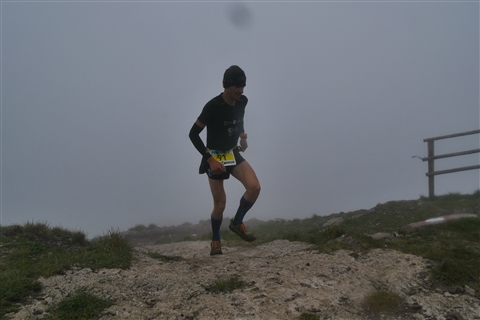 TRAIL di PIZZO San Michele N°3157 FOTO scattate a raffica in VETTA da Peppe Dalessio con nebbia e gran freddo - foto 398