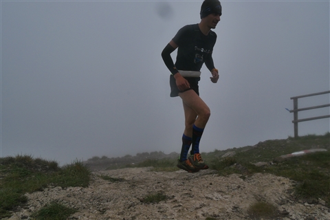 TRAIL di PIZZO San Michele N°3157 FOTO scattate a raffica in VETTA da Peppe Dalessio con nebbia e gran freddo - foto 402