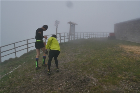 TRAIL di PIZZO San Michele N°3157 FOTO scattate a raffica in VETTA da Peppe Dalessio con nebbia e gran freddo - foto 412