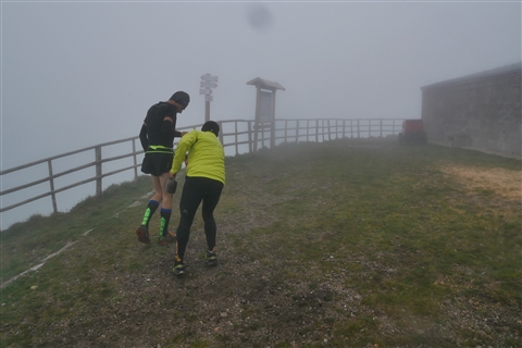 TRAIL di PIZZO San Michele N°3157 FOTO scattate a raffica in VETTA da Peppe Dalessio con nebbia e gran freddo - foto 415