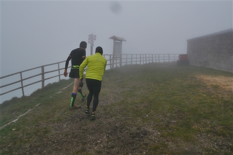 TRAIL di PIZZO San Michele N°3157 FOTO scattate a raffica in VETTA da Peppe Dalessio con nebbia e gran freddo - foto 418