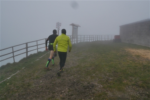 TRAIL di PIZZO San Michele N°3157 FOTO scattate a raffica in VETTA da Peppe Dalessio con nebbia e gran freddo - foto 420