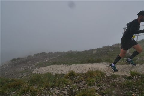 TRAIL di PIZZO San Michele N°3157 FOTO scattate a raffica in VETTA da Peppe Dalessio con nebbia e gran freddo - foto 497
