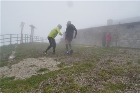 TRAIL di PIZZO San Michele N°3157 FOTO scattate a raffica in VETTA da Peppe Dalessio con nebbia e gran freddo - foto 500
