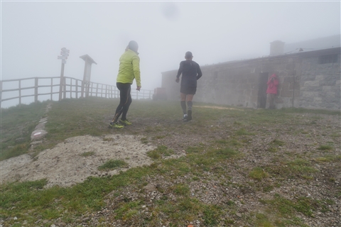 TRAIL di PIZZO San Michele N°3157 FOTO scattate a raffica in VETTA da Peppe Dalessio con nebbia e gran freddo - foto 505